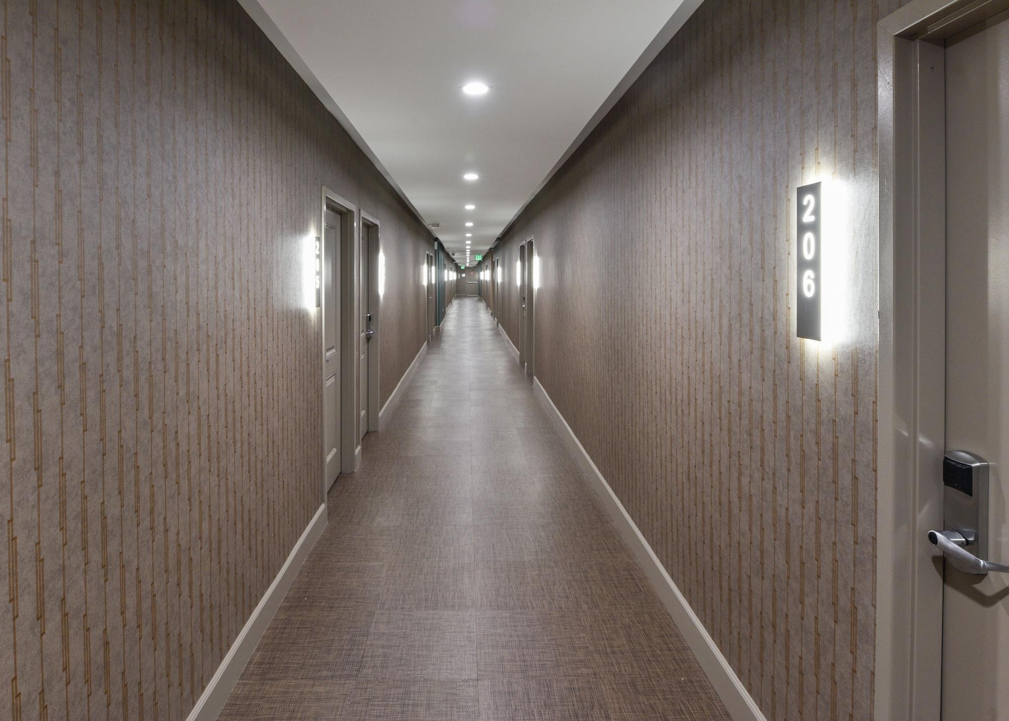 Hollywood Inn Suites Hotel West Athens Exterior foto